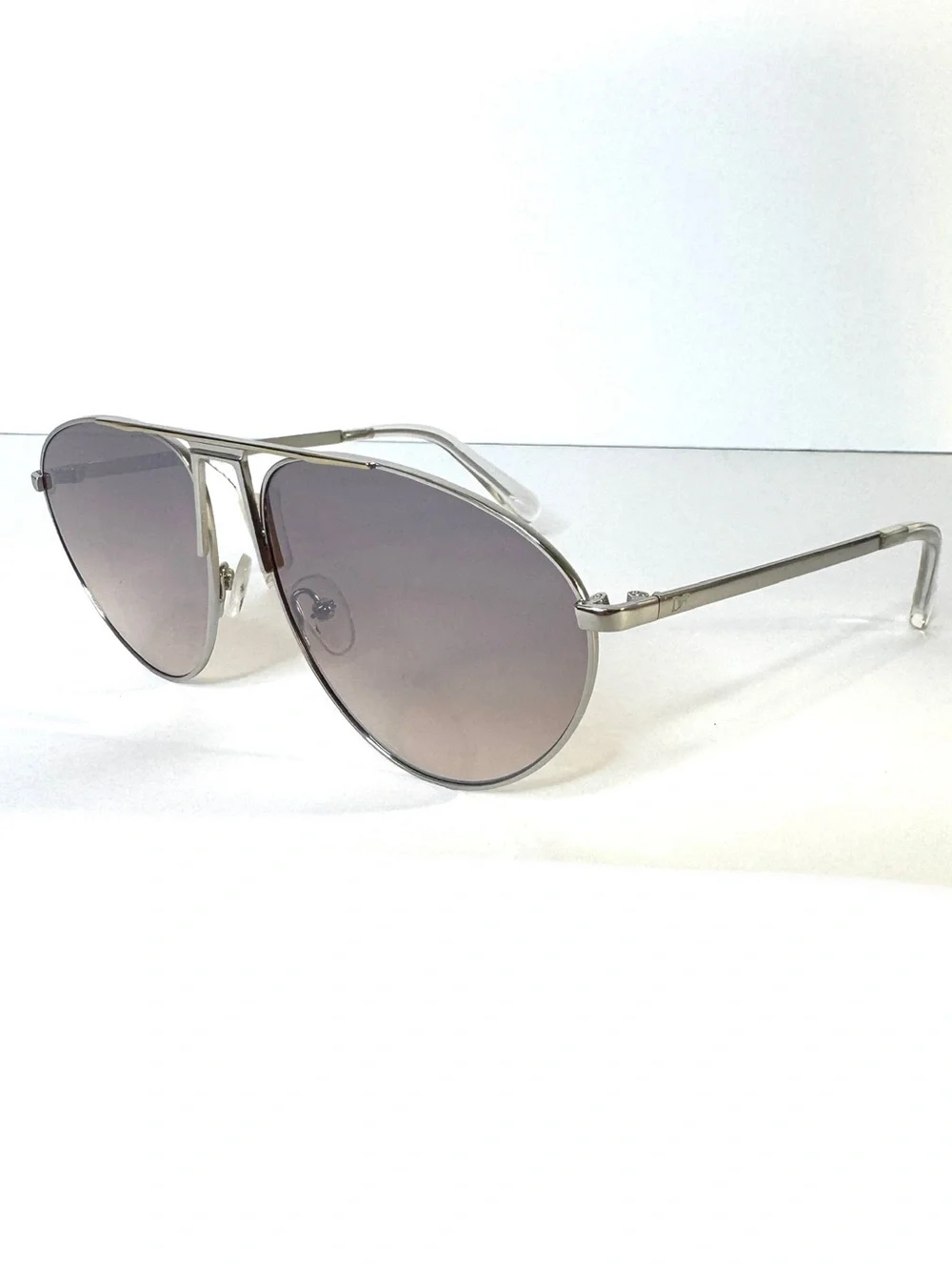 DIANE VON FURSTENBERG Silver Aviator NEW Sunglasses DVF 852S